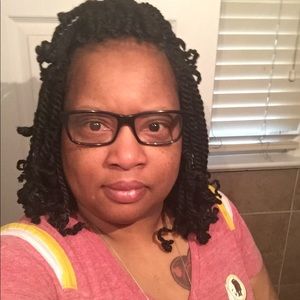 Meet your Posher, Vera